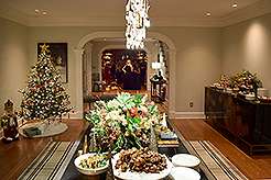 HOLIDAYS WITH KWANCHAI